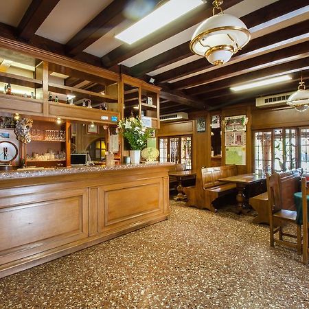 Albergo Ristorante Da Felice Loria المظهر الخارجي الصورة