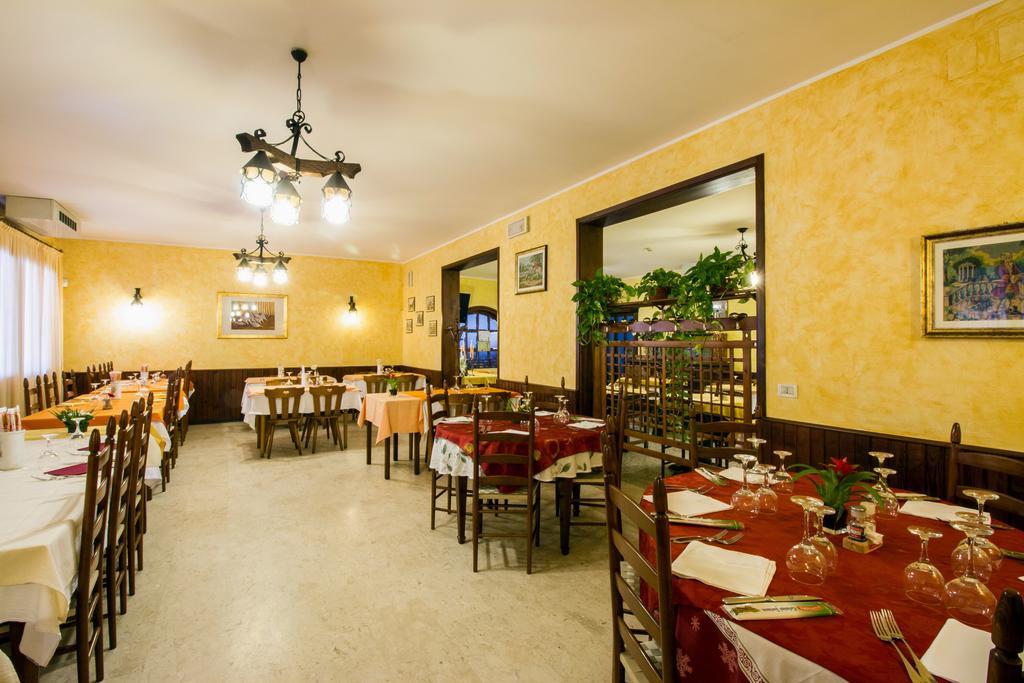 Albergo Ristorante Da Felice Loria المظهر الخارجي الصورة